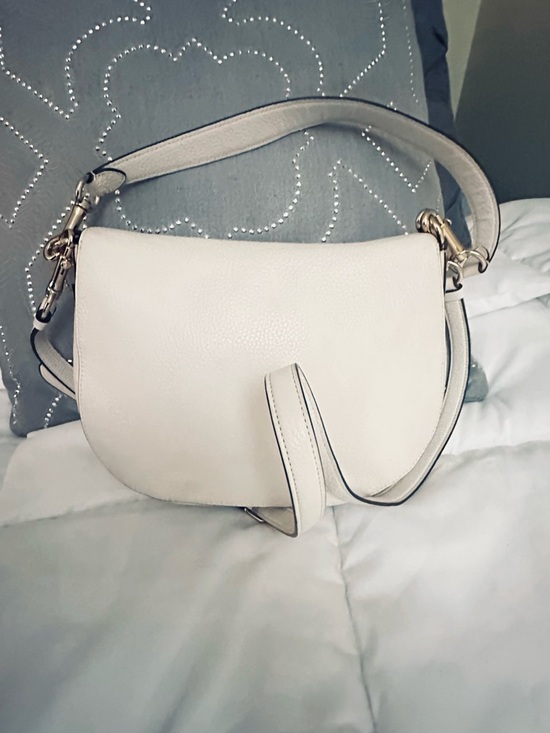Coach Cream Pebbled Leather Turnlock Shoulder Bag - Picture 4 of 7